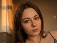 shower web cam MireyaElowen