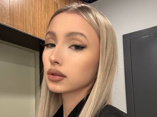 sexy cam girl picture MyongDegado