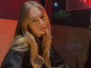 naked girl with cam masturbating NellMocarski