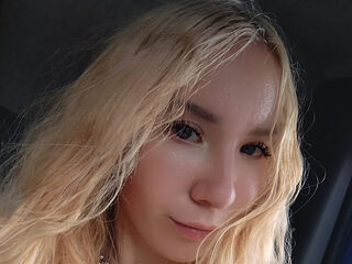 camslut fingering wet pussy NikaFrosha