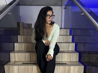 camwhore masturbating with dildo OliviaLezama