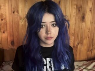 cam girl playing with vibrator PixieFrost