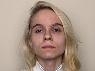 naked camgirl PoulaShade