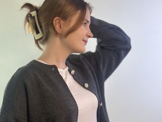 girl showing tits RainaMccorkle