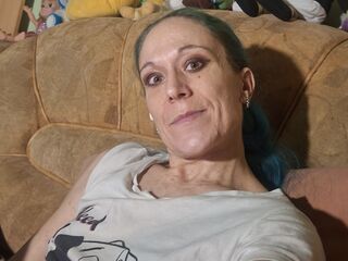 camgirl playing with vibrator RamonikaAlice