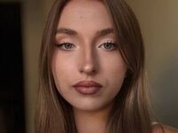 camgirl playing with vibrator RoseleeMales