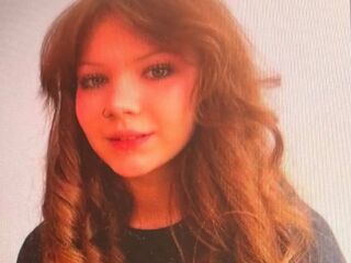 camslut fingering wet pussy RosieWalmont