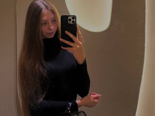 beautiful girl webcam RoxanneSpector
