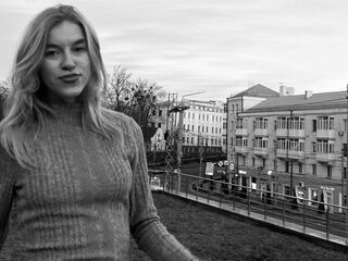 webcamgirl chat room SallyRodwell