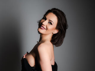 naked cam live Selena