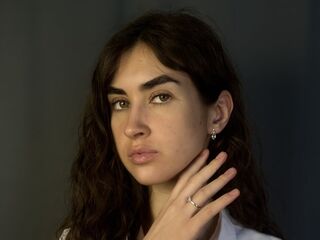 camwhore ShelaCurren