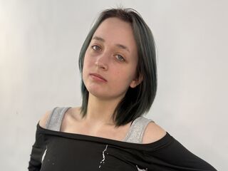 nude webcam girl SoleneWinter