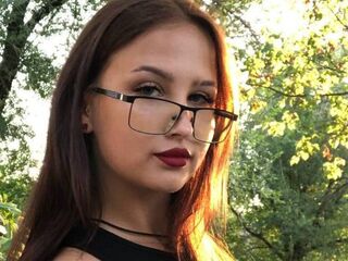 naked girl with webcam masturbating with vibrator TiffaneyHews