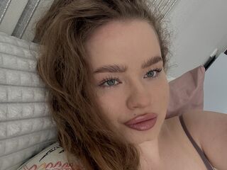 hot cam girl masturbating with vibrator TracySimmons