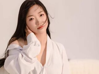 naked webcamgirl photo XuanJuan